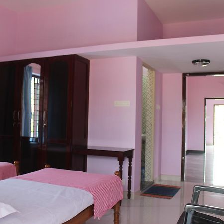 Puthenchirayil Homestay Thiruvananthapuram Luaran gambar
