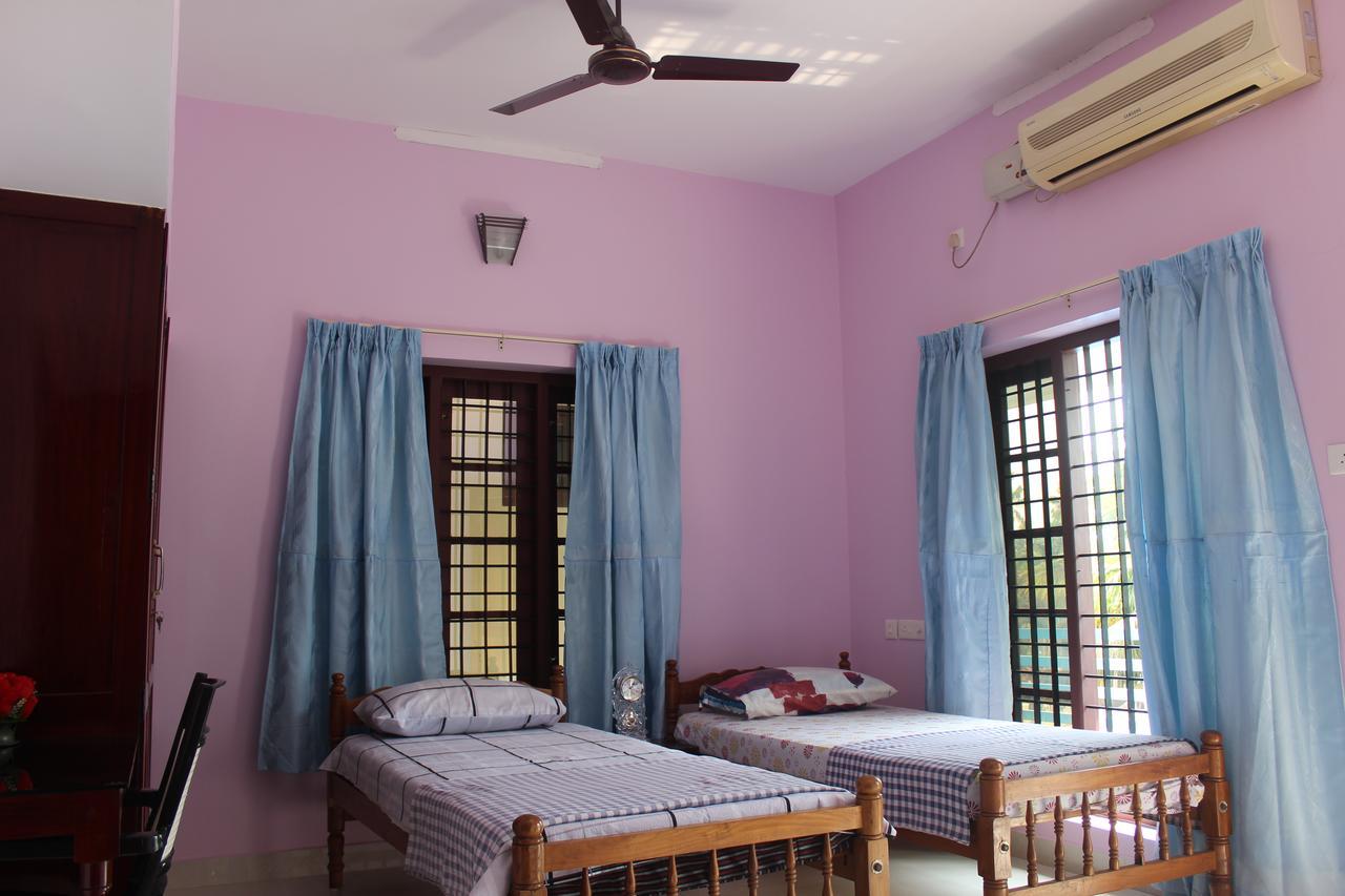 Puthenchirayil Homestay Thiruvananthapuram Luaran gambar
